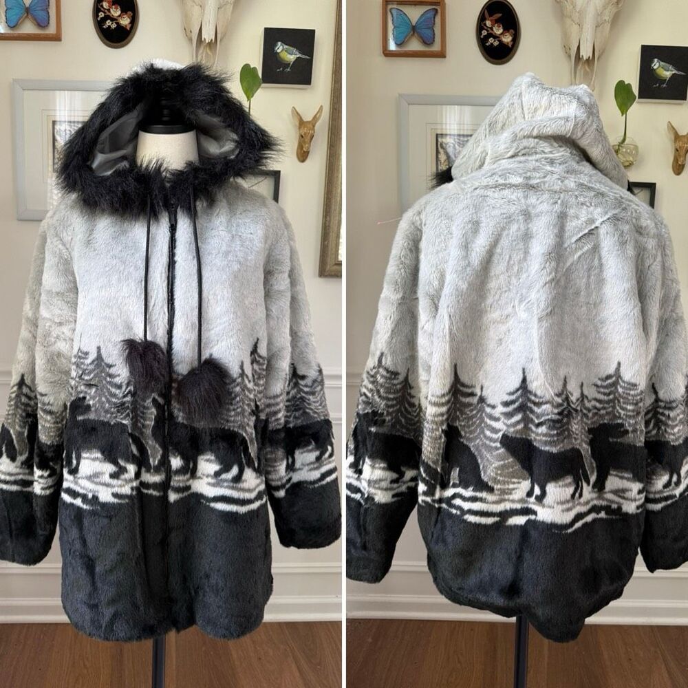 Vintage 90s Y2K Ameri Selections Ameri Mode Faix Fur Teddi Howling Wolf Wildlife